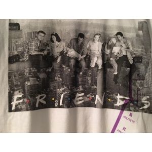 NWT FRIENDS TV  Men’s XL Athletic Fit